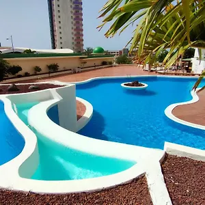 natalia-beach-apartment.tenerifehoteles.net/